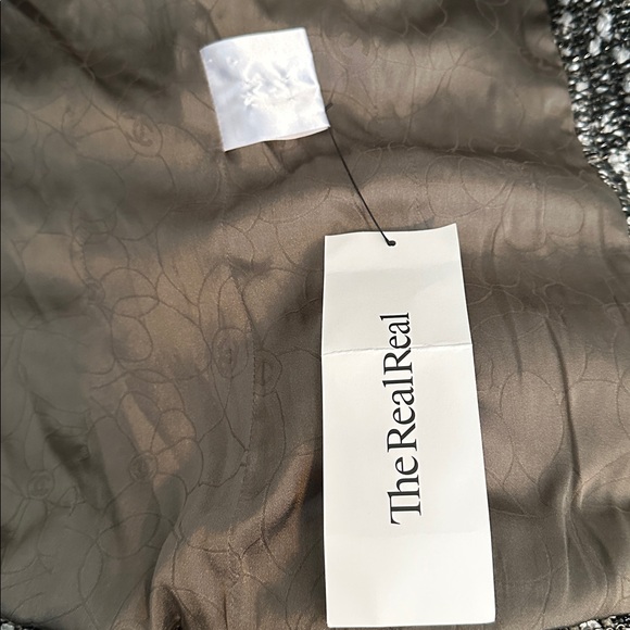 Chanel Black and White Tweed Blazer Size 36 - Picture 9 of 15